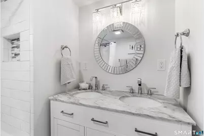 8 Bartlett Manor, Norwalk, CT 06850 - Photo 7