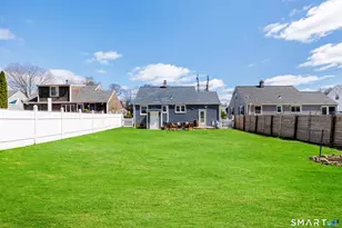 8 Bartlett Manor, Norwalk, CT 06850 - Photo 13