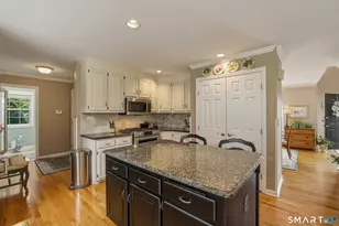 36 Commodore Hull Dr, Derby, CT 06418 - Photo 15