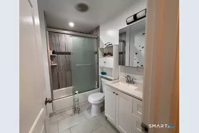 203 Benham Avenue, Bridgeport, CT 06605 - Photo 15