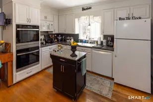 1 Oakridge Dr, Old Lyme, CT 06371 - Photo 7