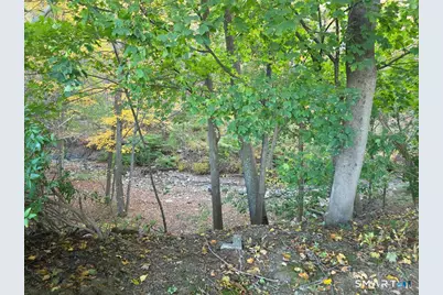 481 Bunker Hill Avenue, Waterbury, CT 06708 - Photo 13