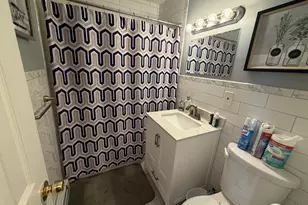 11 Camelot Dr, Bloomfield, CT 06002 - Photo 7