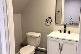 25 Westfield Ave, Bridgeport, CT 06606 - Photo 7