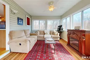 25 Stephen St, Derby, CT 06418 - Photo 7