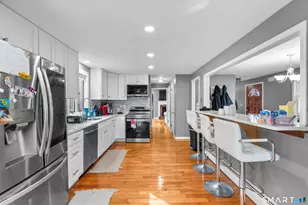 31 Coach Dr, North Haven, CT 06473 - Photo 15
