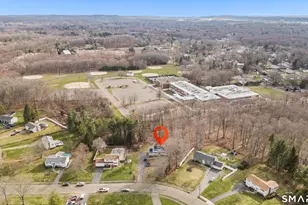 31 Coach Dr, North Haven, CT 06473 - Photo 3