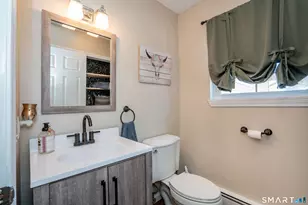 35 Fairlawn St, Farmington, CT 06032 - Photo 11