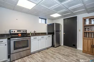 35 Fairlawn St, Farmington, CT 06032 - Photo 27