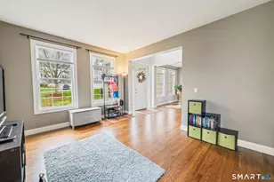 25 Revere Cir, Southbury, CT 06488 - Photo 7