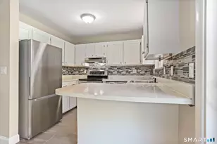 1 Horizon Dr, Norwalk, CT 06854 - Photo 11