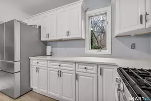 204 New Haven Ave, Derby, CT 06418 - Photo 5