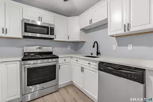 204 New Haven Ave, Derby, CT 06418 - Photo 7