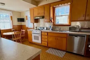 33 Wilford Rd, Branford, CT 06405 - Photo 7