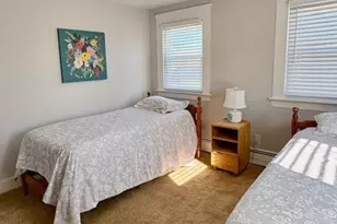 33 Wilford Rd, Branford, CT 06405 - Photo 11
