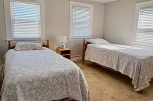 33 Wilford Rd, Branford, CT 06405 - Photo 9