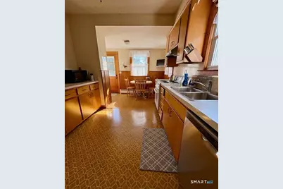 33 Wilford Road, Branford, CT 06405 - Photo 7