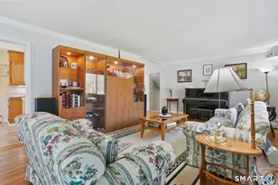 1 Driftwood Ln, Norwalk, CT 06851 - Photo 7