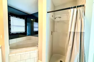 33D Laurel Point Dr, Montville, CT 06370 - Photo 13