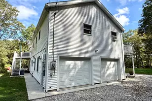 33D Laurel Point Dr, Montville, CT 06370 - Photo 3