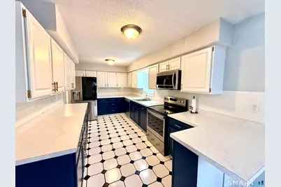 33-D Laurel Point Drive, Montville, CT 06370 - Photo 9