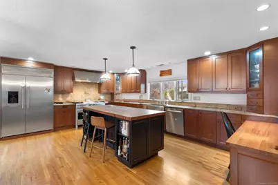 57 Gray Rock Road, Trumbull, CT 06611 - Photo 3