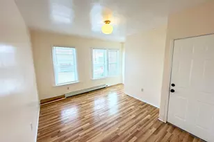 259 6th St, Bridgeport, CT 06607 - Photo 3