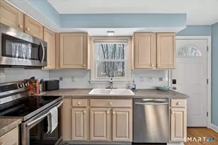 595 Laurel St, East Haven, CT 06512 - Photo 9