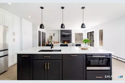 6 Daniels Drive, Danbury, CT 06811 - Photo 9