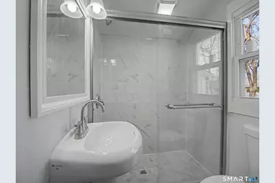 306 Saunders Avenue, Bridgeport, CT 06606 - Photo 9