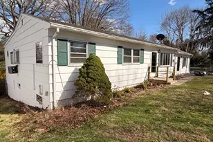 427 Strong St, East Haven, CT 06512 - Photo 1