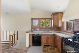 124 Midwell Rd, Wethersfield, CT 06109 - Photo 13