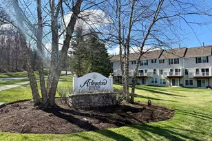 1004 Sienna Dr, Danbury, CT 06810 - Photo 3