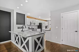 1004 Sienna Dr, Danbury, CT 06810 - Photo 11