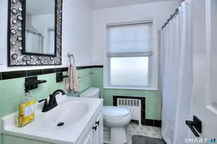 40 Acton Rd, Bridgeport, CT 06606 - Photo 11