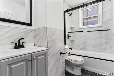 37 Johnson Street, Waterbury, CT 06710 - Photo 31