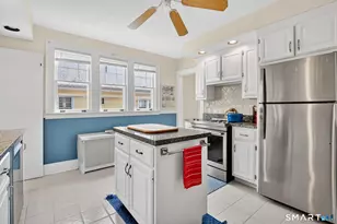 38 Price Blvd, West Hartford, CT 06119 - Photo 17