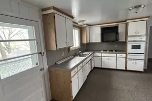 73 Peck St, Norwich, CT 06360 - Photo 5