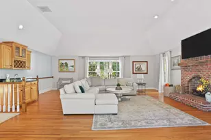 96 Coventry Ln, Trumbull, CT 06611 - Photo 15