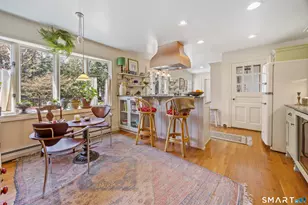 303 Beacon Hill Dr, Cheshire, CT 06410 - Photo 9