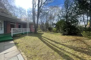 102 W Bridge St, Deep River, CT 06417 - Photo 11