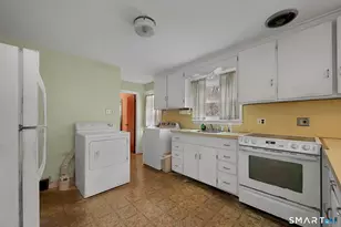 94 Farrell Rd, Waterbury, CT 06706 - Photo 25