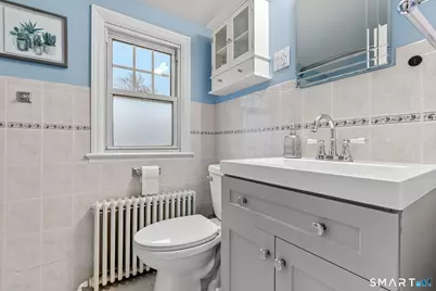 65 Edgemere Avenue, West Hartford, CT 06110 - Photo 29