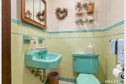 306 Old Canterbury Turnpike, Norwich, CT 06360 - Photo 17