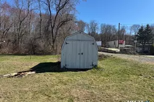 661 Riverside Dr, Thompson, CT 06255 - Photo 11