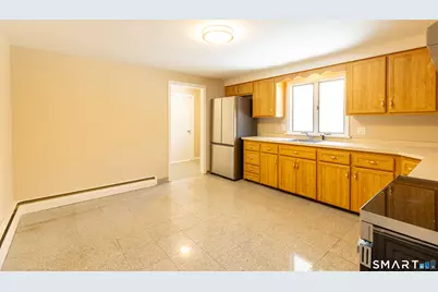 256 Charter Oak Street, Manchester, CT 06040 - Photo 7