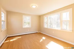 256 Charter Oak St, Manchester, CT 06040 - Photo 9