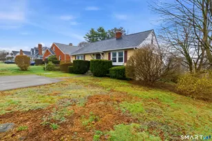 141 Williams St, Meriden, CT 06450 - Photo 3