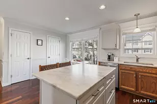 46 Donahue Ln, Manchester, CT 06042 - Photo 5