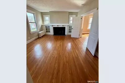 85 Maplewood Avenue #2nd Floor, West Hartford, CT 06119 - Photo 5